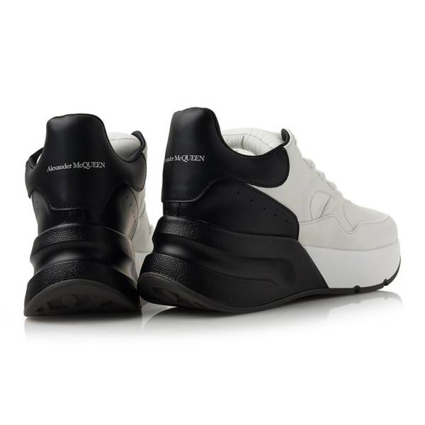 Giày Alexander McQueen Wmns Oversized Runner 'White Black' 553787 WHRU3 9034 - Ảnh 3