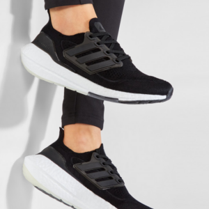 Alternative view of Giày Adidas Wmns UltraBoost 21 'Core Black' FY0402