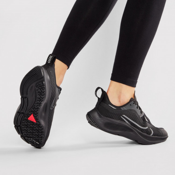 Giày Nike Wmns Air Zoom Pegasus 37 Shield 'Black Anthracite' CQ8639-001 - Ảnh 2
