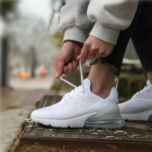 Alternative view of Giày Nike Air Max 270 'Triple White' AH6789-102