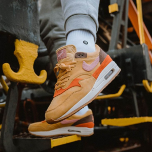 Alternative view of Giày Nike Air Max 1 Crepe 'Wheat Gold Rust Pink' CD7861-700