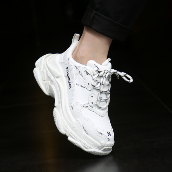 Giày Balenciaga Wmns Triple S Sneaker 'All Over Logo White' 524039-W2FA1-9010 - Ảnh 3