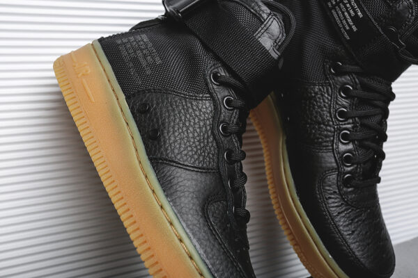 Giày Nike SF Air Force 1 Mid 'Black Gum' AA3966-002 - Ảnh 3