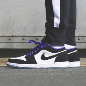 Alternative view of Giày Nike Air Jordan 1 Low 'Concord' 553558-108