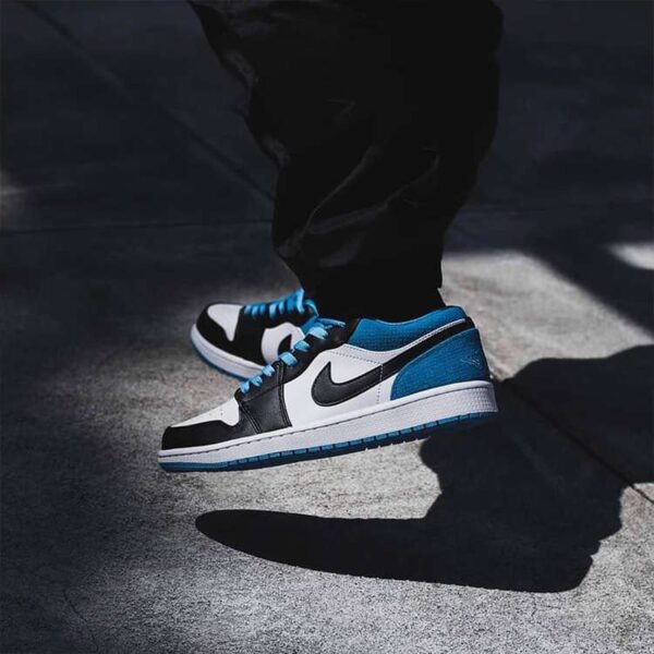 Giày Nike Air Jordan 1 Low 'Laser Blue' (GS) CT1564-004 - Ảnh 6