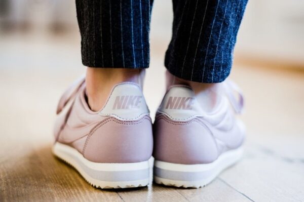 Giày Nike Cortez Nylon 'Particle Rose' 749864-605 - Ảnh 2
