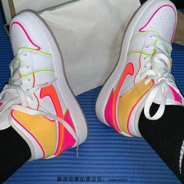 Giày Nike Air Jordan 1 Mid SE GS 'Edge Glow' CV4611-100 - Ảnh 3