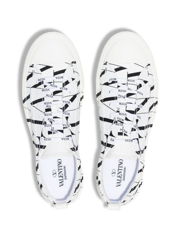 Giày Valentino Times Giggies Low-Top Fabric Sneaker UY0S0D57JKYA01 - Ảnh 2