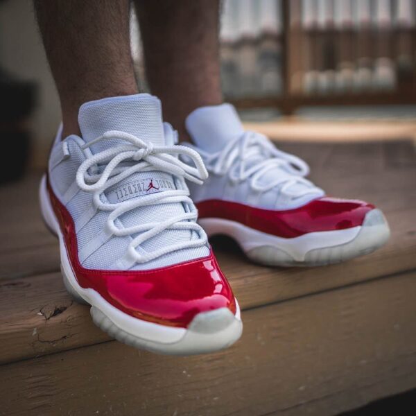 Giày Nike Air Jordan 11 Retro Low "Cherry" 528896-102 - Ảnh 2