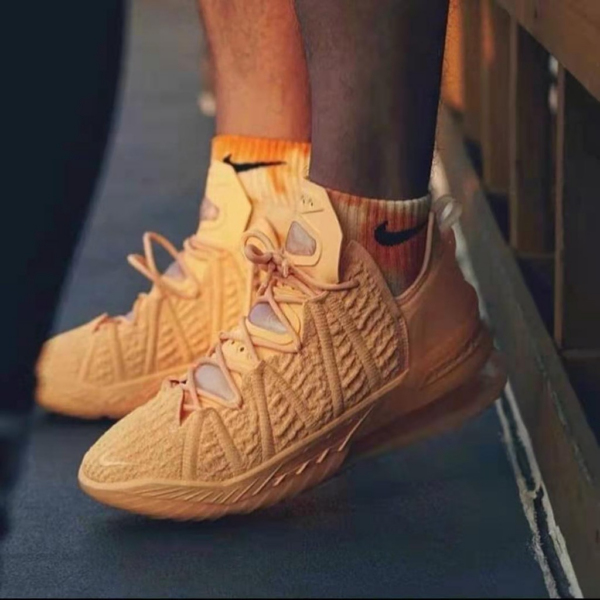 Giày Nike LeBron 18 EP 'Sisterhood' DB7644-801 - Ảnh 4