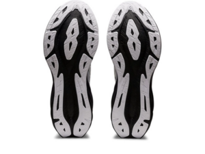 Giay Asics Novablast 3 'Platinum' 1011B461-100