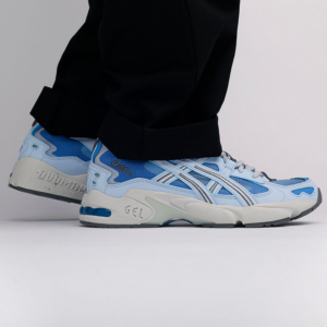 Alternative view of Giày Asics Gel Kayano 5 OG 'Soft Sky' 1021A287-400