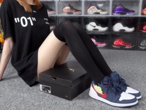 Alternative view of Giày Nike Air Jordan 1 Low 'USA' CZ8454-400