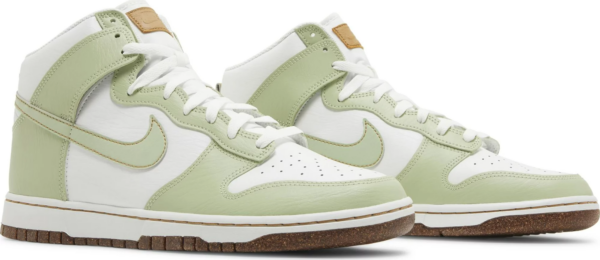Giay Nike Dunk High SE 'Inspected By Swoosh' DQ7680-300