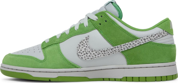 Giay Nike Dunk Low 'Safari Swoosh Chlorophyll' DR0156-300