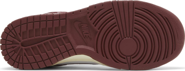 Giay Nike Dunk Low Premium 'Vintage Red' FJ4555-100