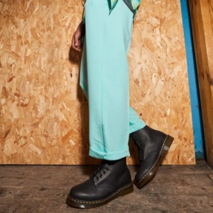 Alternative view of Giày Dr. Martens 1460 Greasy 'Black' 11822003