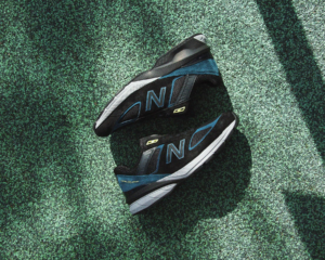 Alternative view of Giày New Balance 990v5 'Black Blue' M990DR5