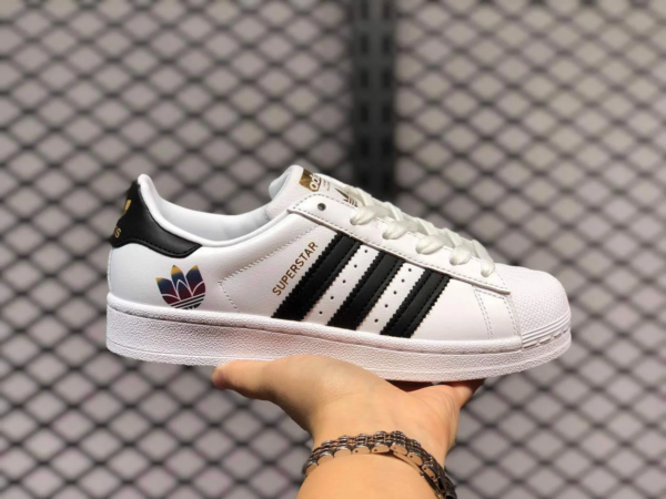 Giày Adidas Wmns Superstar 'Gold Metallic' FX8543 - Ảnh 5