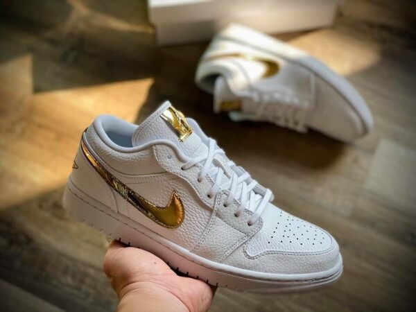 Giày Nike Air Jordan 1 Low 'White Metallic Gold' CZ4776-100 - Ảnh 5