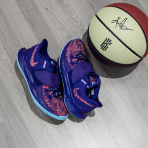 Alternative view of Giày Nike Kyrie Low 3 'Orchid' CJ1286-500