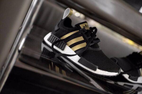 Giày Adidas Wmns NMD_R1 'Metallic Formstrip-Core Black' FX8833 - Ảnh 3