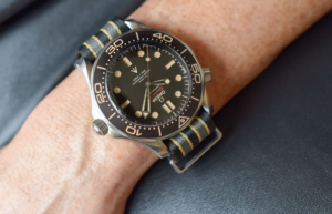 Alternative view of Đồng Hồ Omega Seamaster Diver 'Brown Aluminium' 210-92-42-20-01-001