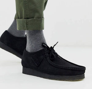 Giay Clarks Wallabee 'Black Suede' 261-55519