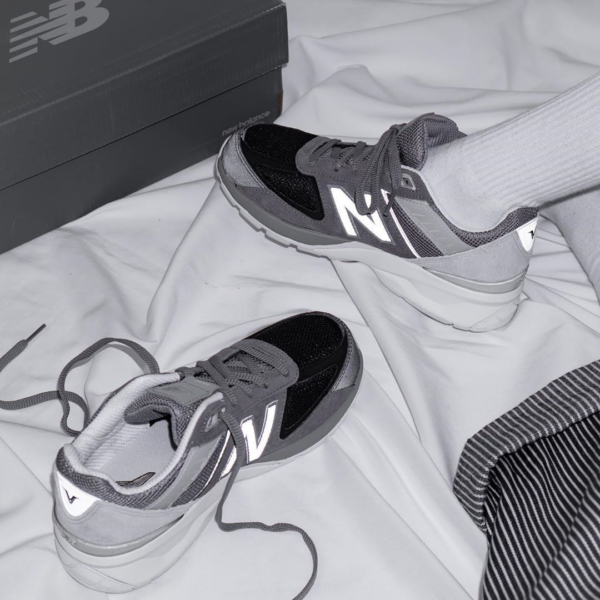 Giày New Balance 990v5 Big Kid 'Marblehead' GC990MN5 - Ảnh 2