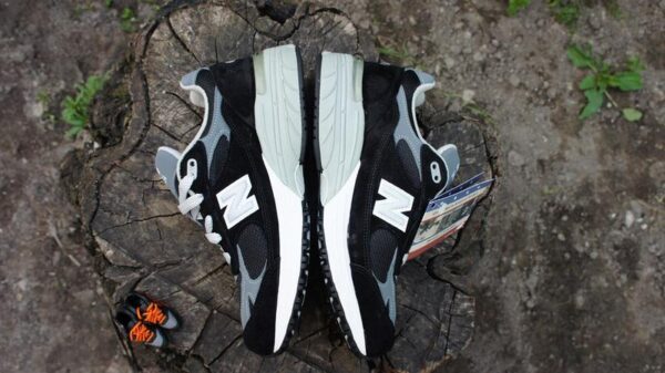 Giày New Balance Wmns 993 'Black White Grey' WR993BK - Ảnh 5