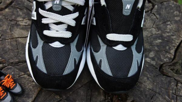Giày New Balance Wmns 993 'Black White Grey' WR993BK - Ảnh 3