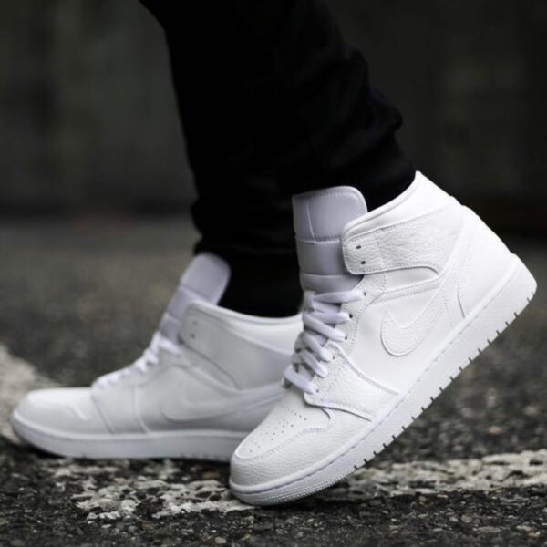 Giày Nike Air Jordan 1 Mid 'Triple White' 554724-130 - Ảnh 2
