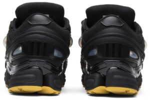 Alternative view of Giày Adidas Raf Simons x Ozweego 3 'Black Corn' BB6741