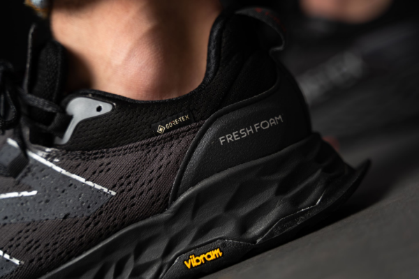 Giày New Balance Fresh Foam Hierro V5 'Black' MTHIEBX5 - Ảnh 9