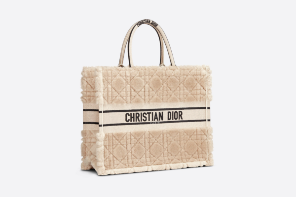 Tui Dior Large Book Tote 'Beige Cannage Shearling' M1286ZMBU-M918