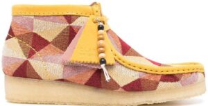 Giay Clarks Wallabee Boot 'Yellow Combination' 261-66092