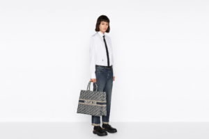 Tui Dior Large Book Tote 'Black Dior Jardin D'hiver Cotton' M1286ZRDZ-M911