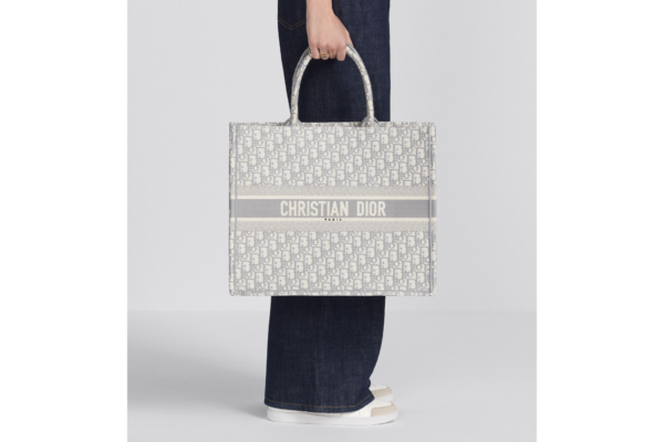 Tui Dior Book Tote Large 'Gray Embroidery' M1286ZRIW-M932