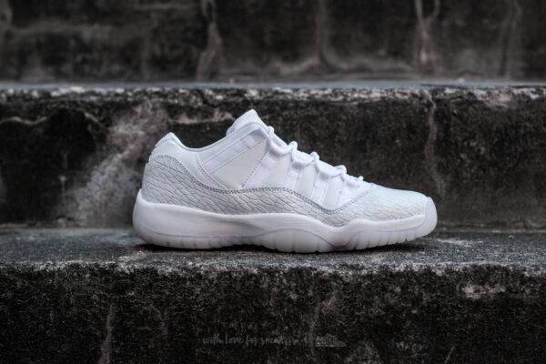 Giày Nike Air Jordan 11 Retro Low Heiress Pure Platinum 897331-100 - Ảnh 2