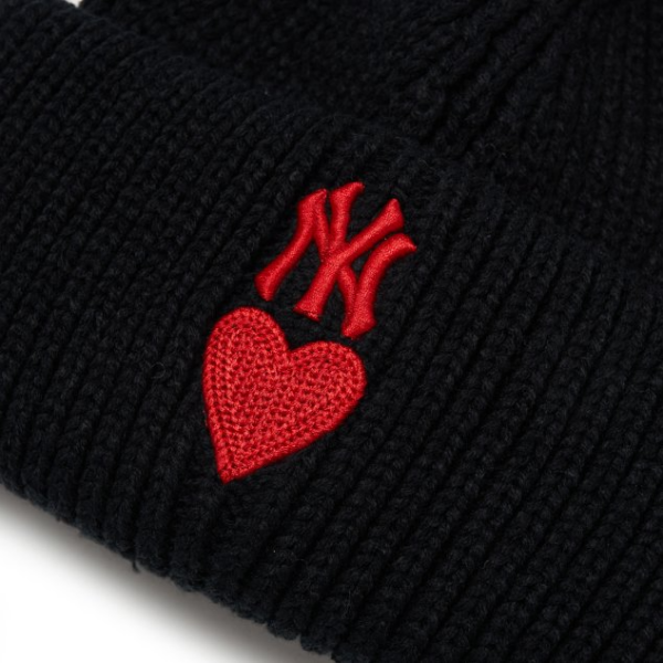 Mũ MLB Heart Beanie New York Yankees 3ABNM0916-50BKS - Ảnh 4