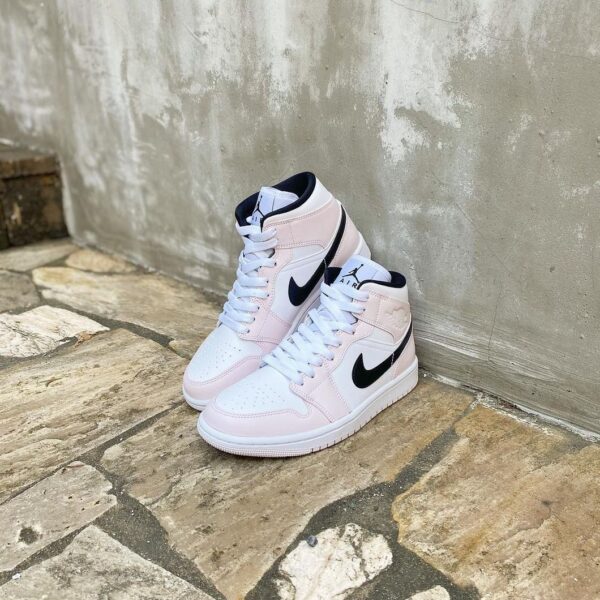 Giày Nike Wmns Air Jordan 1 Mid 'Barely Rose' BQ6472-500 - Ảnh 4