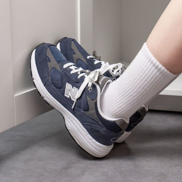 Giày New Balance 993 Made in USA Dark Gray GC993NW - Ảnh 2
