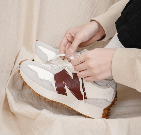 Giày New Balance STAUD x Wmns 327 'Grey Burgundy' WS327SG - Ảnh 3