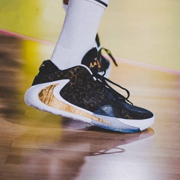Giày Nike Paramount Pictures x Zoom Freak 1 'Coming To America' BQ5422-900 - Ảnh 2
