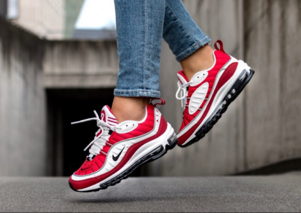 Giày Nike Wmns Air Max 98 'Gym Red' AH6799-101 - Ảnh 2
