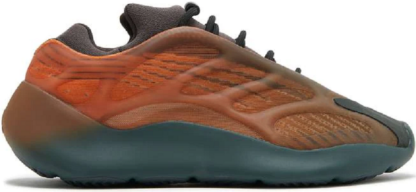 Giay Yeezy 700 V3 'Copper Fade' GY4109