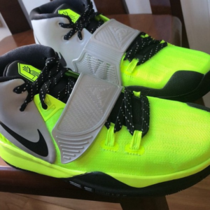 Alternative view of Giày Nike Kyrie 6 Cross GS CN8579-704