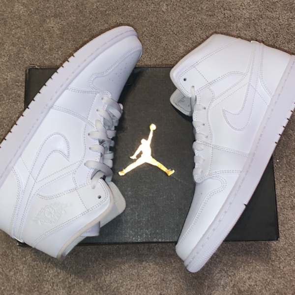 Giày Nike Air Jordan 1 Retro Mid GS 'Pure Platinum' 554725-109 - Ảnh 3