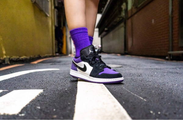 Giày Nike Air Jordan 1 Low GS 'Court Purple' 553560-500 - Ảnh 4