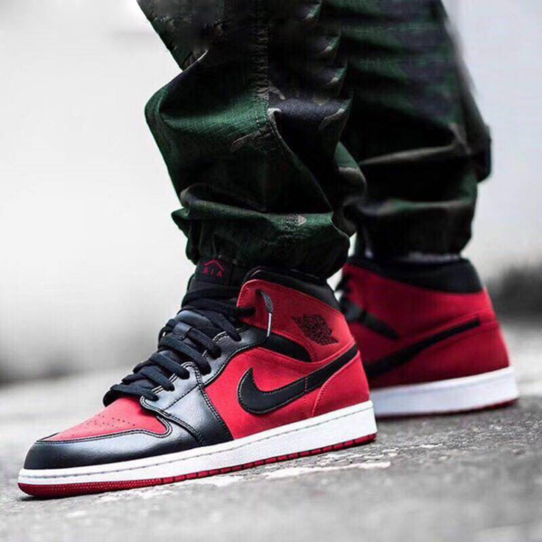 Giày Nike Air Jordan 1 Retro Mid GS 'Gym Red' 554725-610 - Ảnh 3
